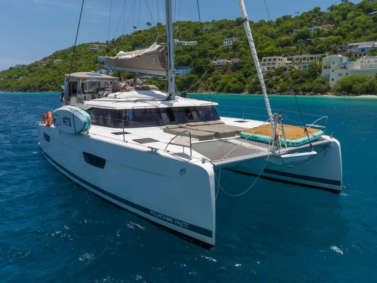 Fountaine Pajot LUNA BLISS in Frenchman's Cay on SamBoat