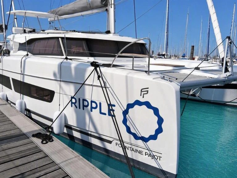 Yacht charter Frenchtown cheap Fountaine Pajot FP 44 Maestro - 3 cab.