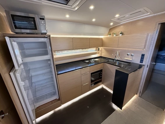 Yacht charter Komolac cheap Bavaria S45 HT