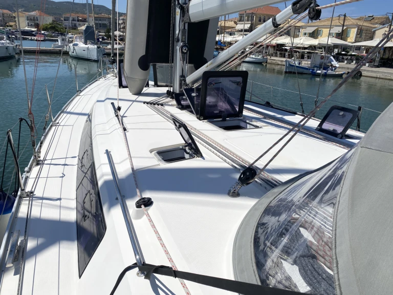 Bavaria Cruiser 46 in Lefkáda on SamBoat