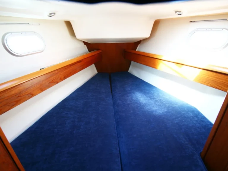 Yacht charter Oban cheap Sun Odyssey 43 DS