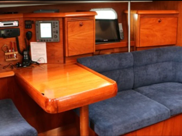 Bareboat Rental Sailboat Jeanneau with a boat licence