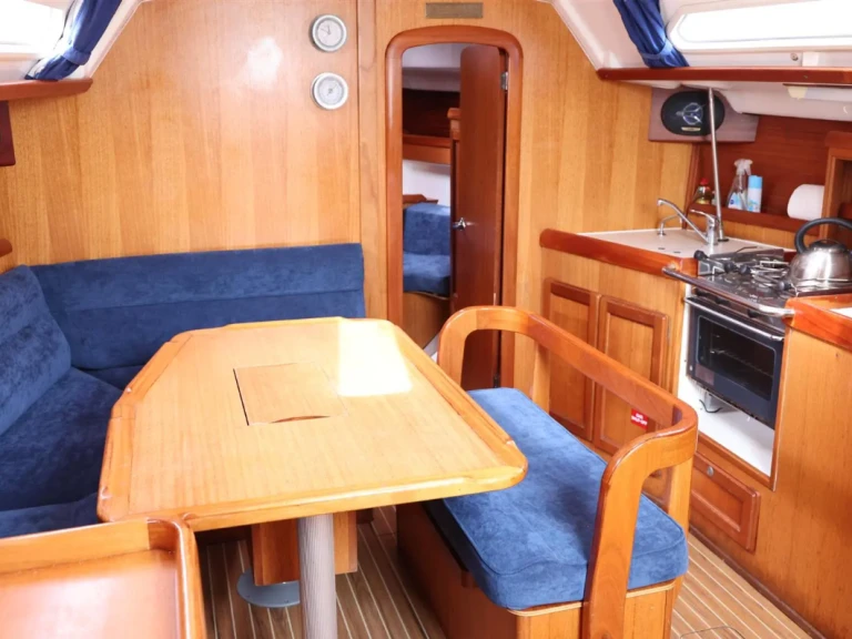 Rent a Dufour Dufour 36 Classic Oban
