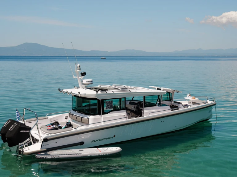 Motorboat rental with or without captain Axopar Pylos