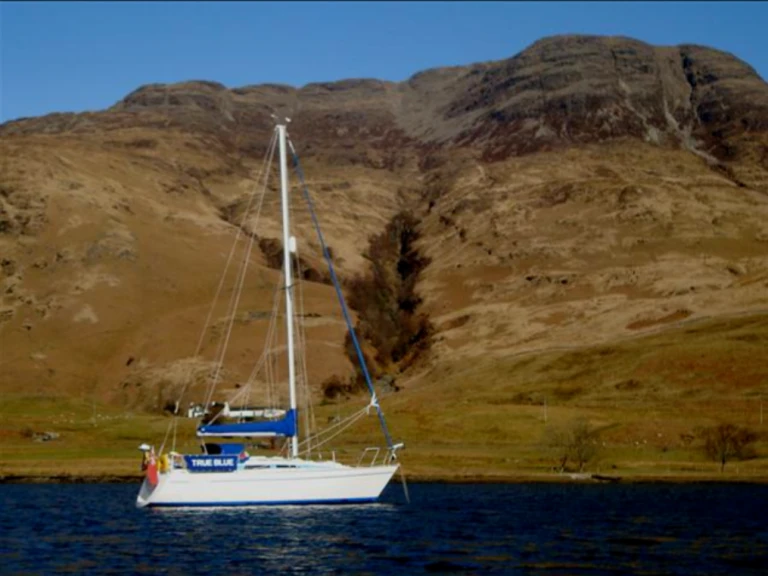 Boat rental Moody Moody 31 in Oban on Samboat