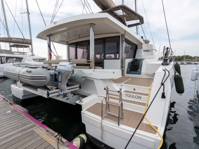 Boat rental Bali Bali 5.4 - 6 cab. in Cogolin on Samboat