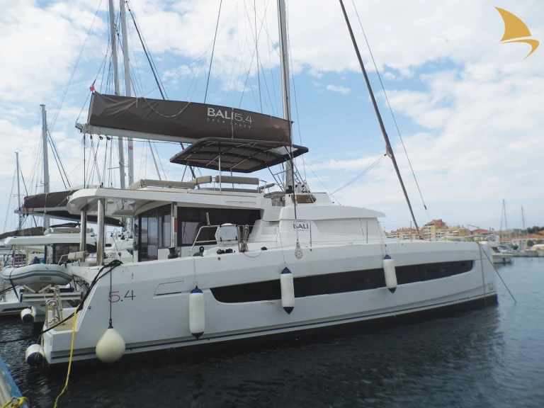 Catamaran rental with or without captain Bali Cogolin