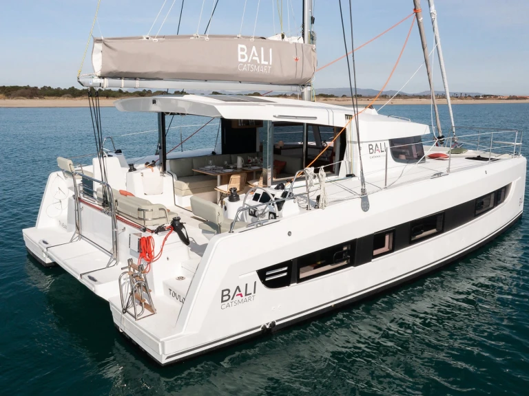 Catamaran for rent Cogolin at the best price
