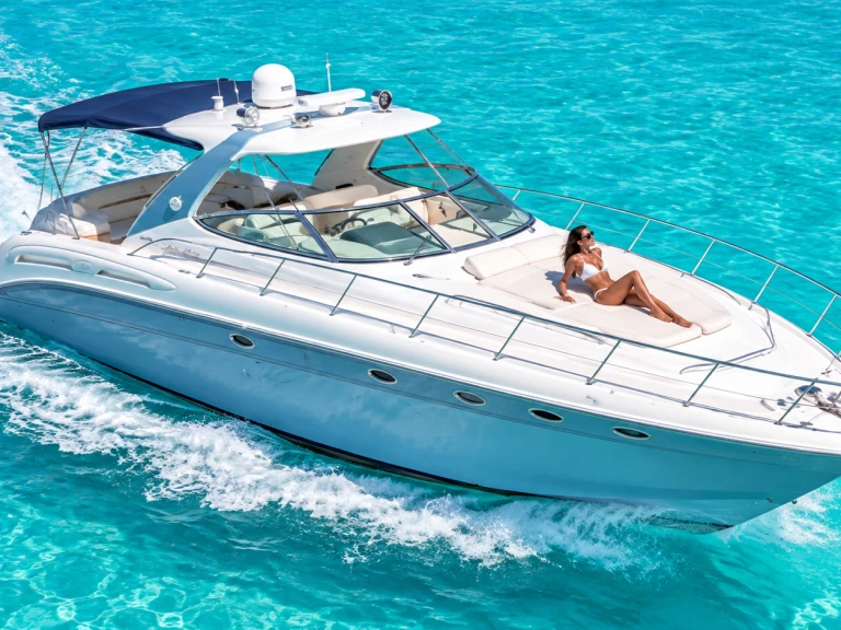 Bareboat Rental Motorboat Custom Made with a boat licence