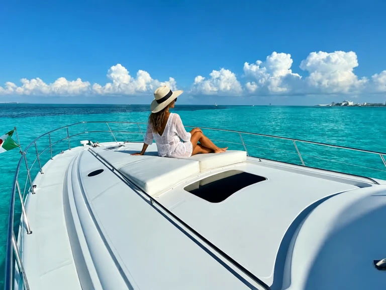 Boat rental Custom Made custom in Cancún on Samboat