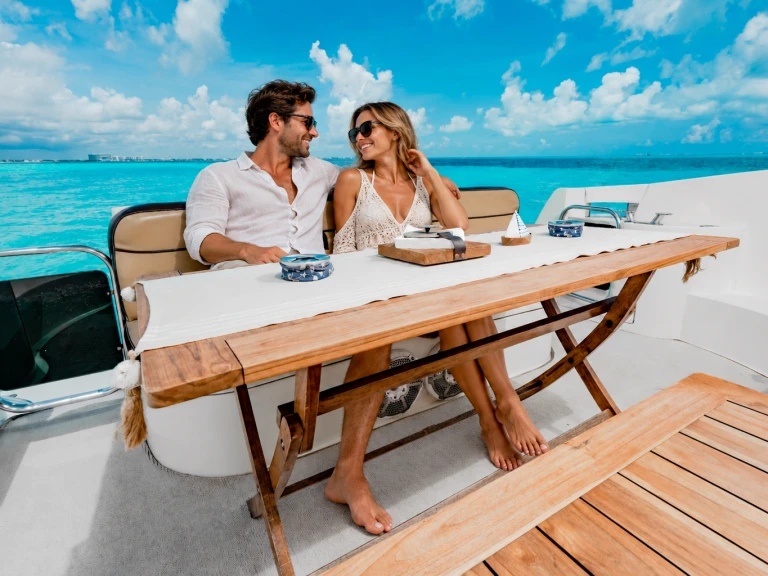 Boat rental Custom Made custom in Cancún on Samboat