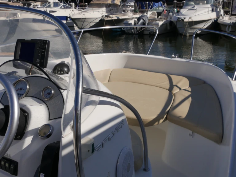 Motorboat rental in Mandelieu-la-Napoule - Bénéteau Flyer 650 Open
