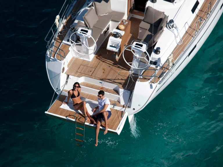 Sailboat rental in Skiathos - Bavaria Cruiser 46