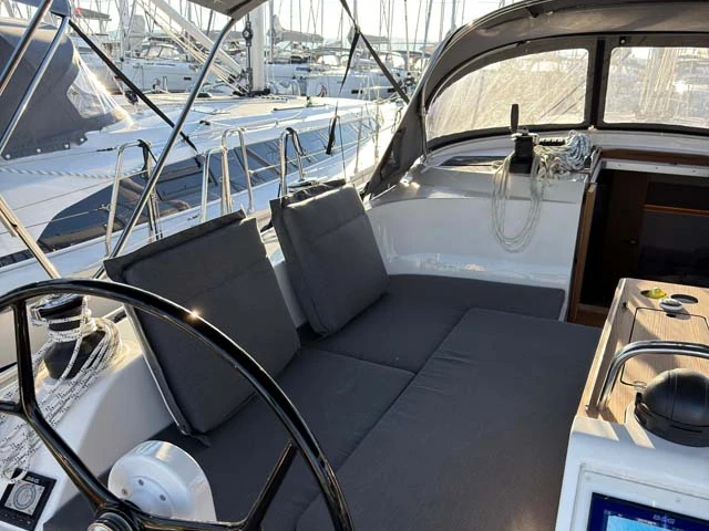 Sailboat rental in Biograd na Moru - Bavaria Bavaria Voyager 45