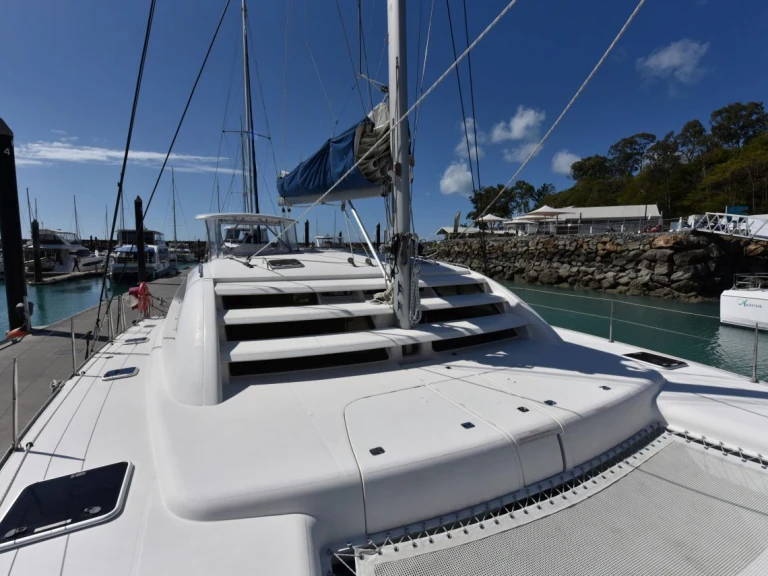Catamaran rental with or without captain Leopard Catamarans / Robertson & Caine Airlie Beach