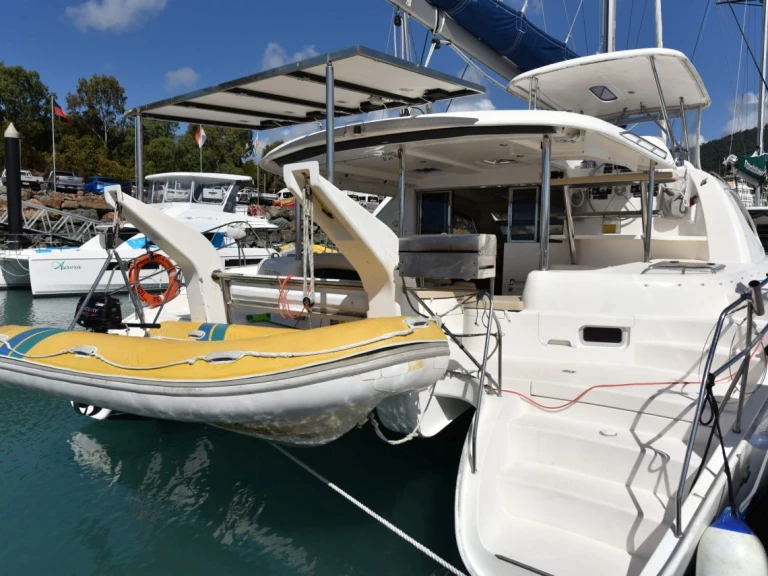 Bareboat Rental Catamaran Leopard Catamarans / Robertson & Caine with a boat licence