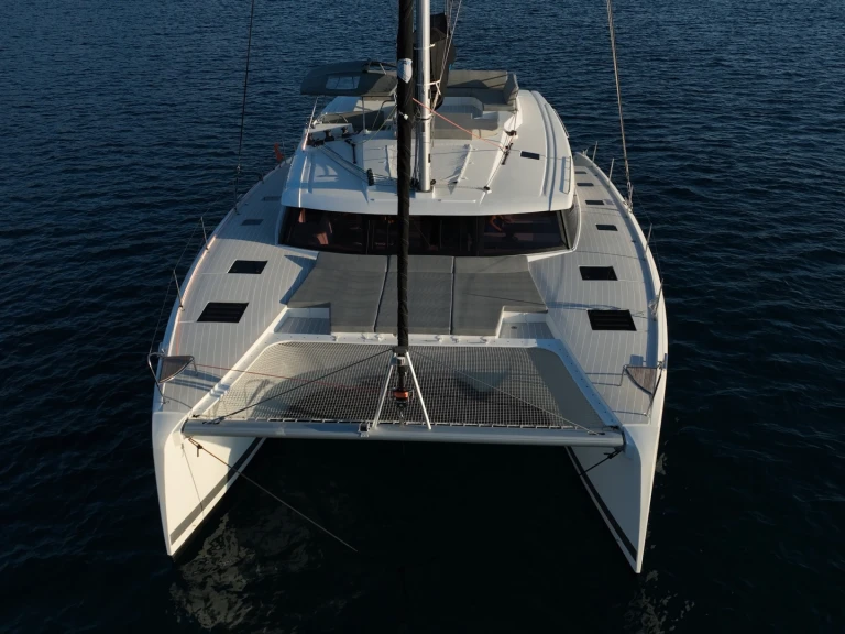 Rent a Fountaine Pajot Fountaine Pajot 47 TANNA LUX (GEN,AC,WATERMAKER) Sami
