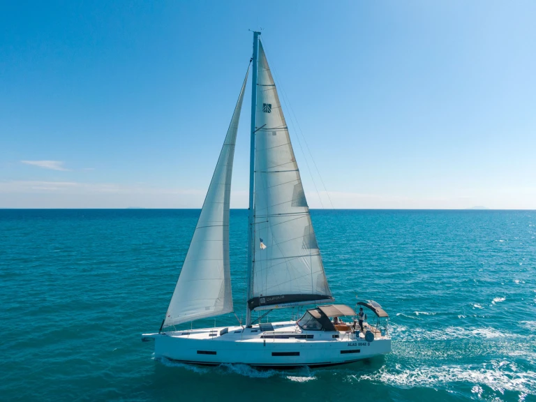 Sailboat rental with or without captain Dufour Olbia