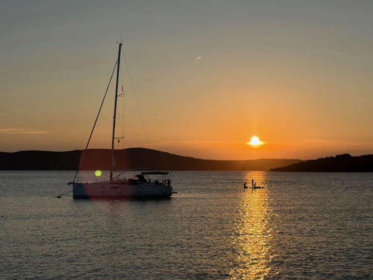 Sailboat rental with or without captain Jeanneau Split