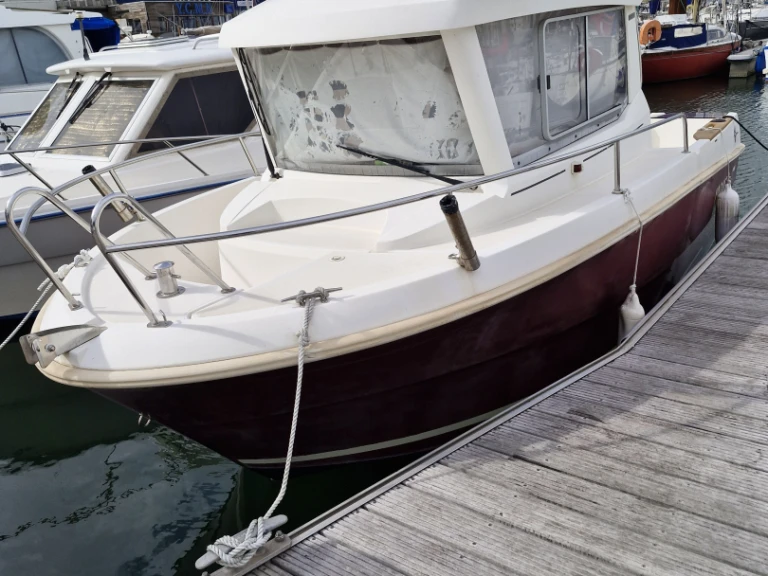 Rent a Jeanneau Merry Fisher 6 Marlin Dunkerque