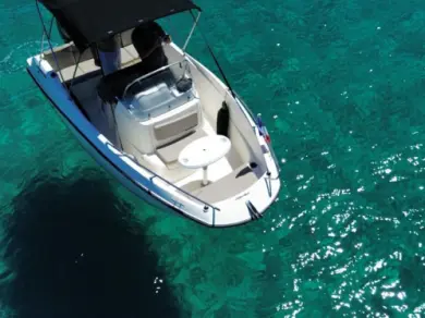 Quicksilver Activ 505 Open charter bareboat or captained in  Saint-Aygulf