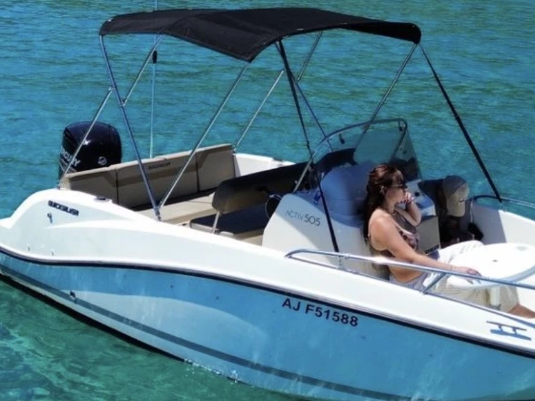 Rent a Quicksilver Activ 505 Open Saint-Aygulf