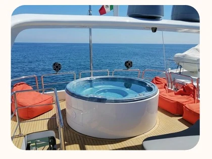 Luxury Yacht rental in Marina Vallarta - Azimut Azimut 85