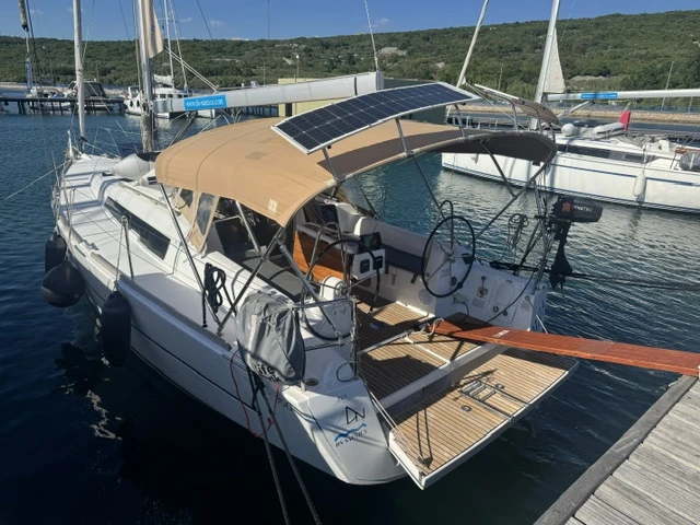 Rent a Dufour Dufour 350 Grand Large Punat