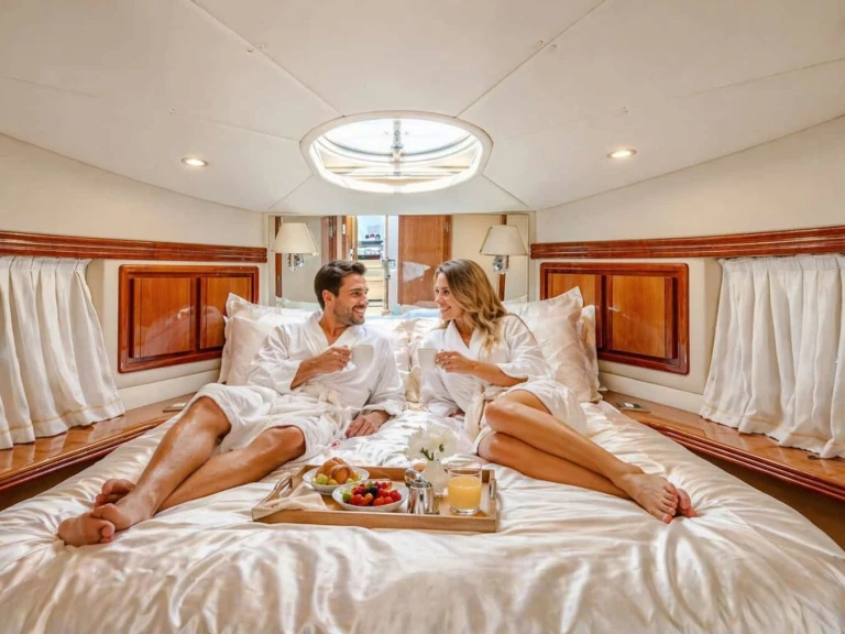 Rent a Rodman Rodman 38 Fly Castellammare di Stabia