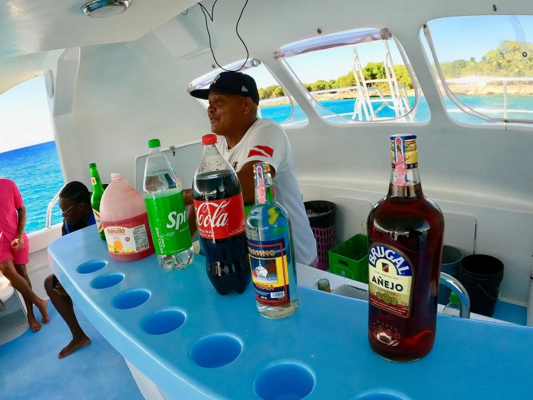 Yacht charter Puerto Plata cheap custom