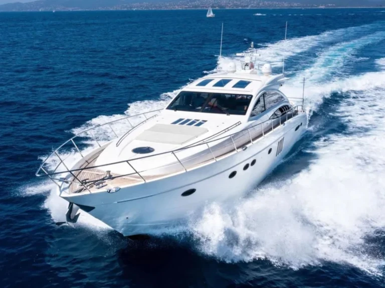 Rent a Princess Princess V70 France