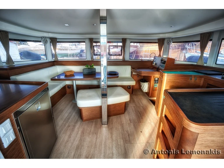 Yacht charter Syra cheap Lagoon 42