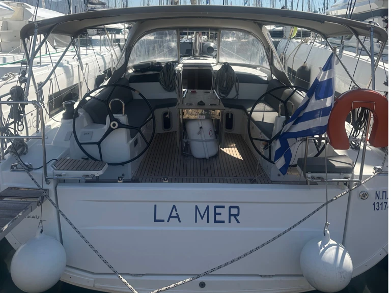 Sailboat rental with or without captain Bénéteau Alimos