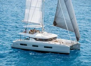 Catamaran rental with or without captain Lagoon Eden Island