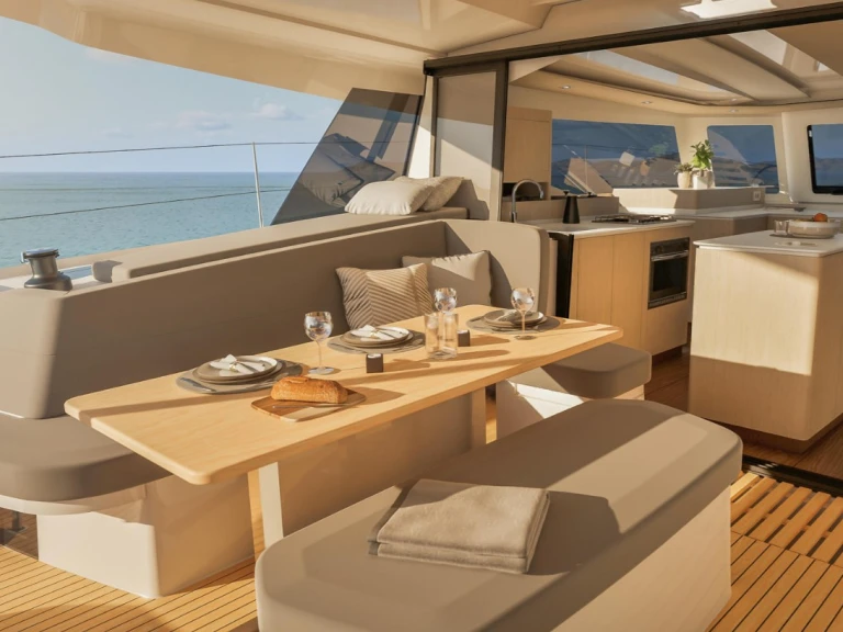 Rent a Fountaine Pajot Fountaine Pajot FP 41 Quatuor 2 Saint-Mandrier-sur-Mer
