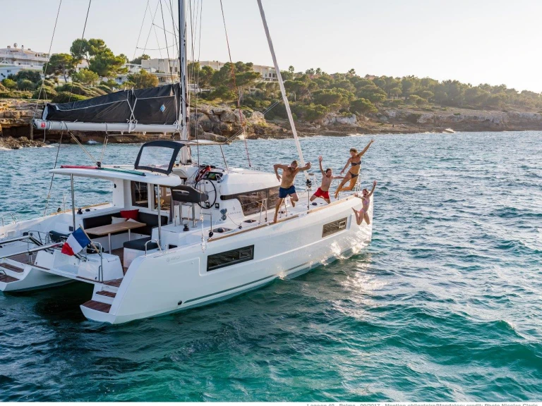 Catamaran rental in Eden Island - Lagoon Lagoon 40