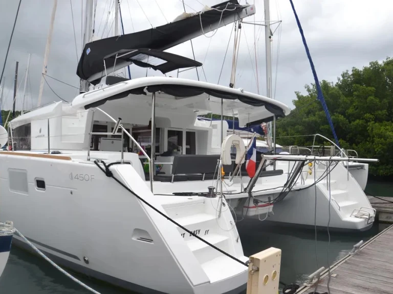 Lagoon Lagoon 450 charter bareboat or captained in  Ribishi