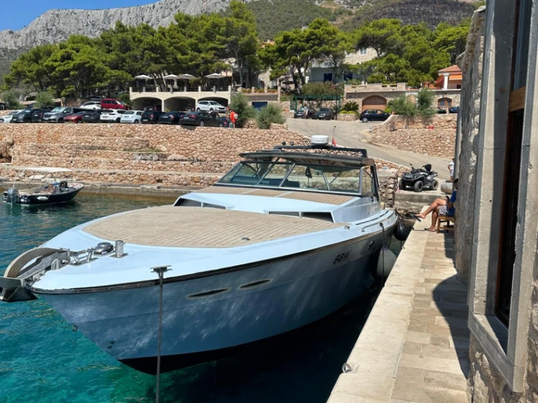 Motorboat rental in Hvar - Sea Ray Sea Ray 390