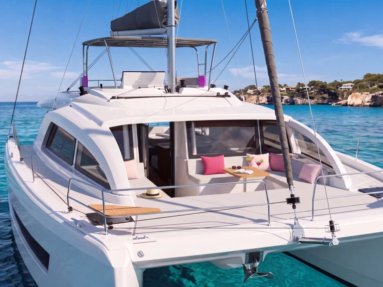 Bali Bali 4.3 charter bareboat or captained in  Saint-Mandrier-sur-Mer