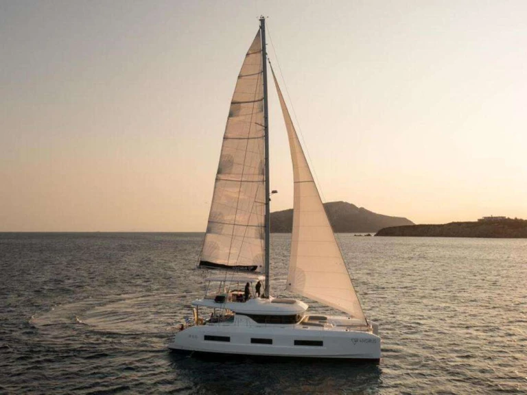 Lagoon HYDRUS in Greece on SamBoat