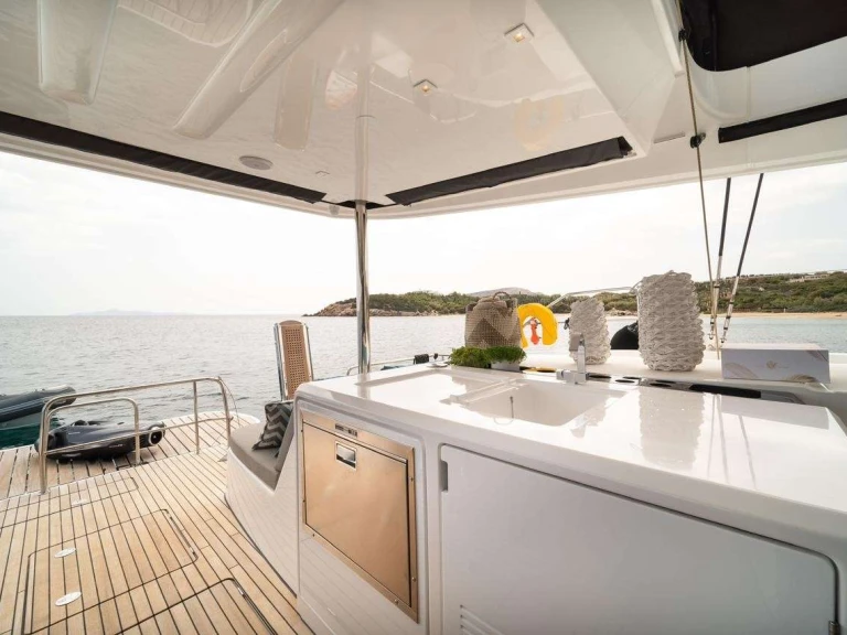 Yacht charter Greece cheap HYDRUS