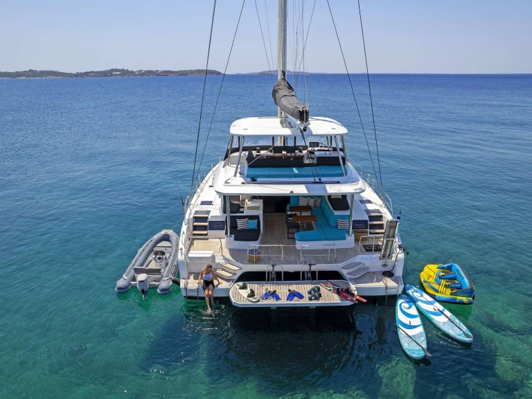 Boat rental Lagoon VERINA STAR in Greece on Samboat