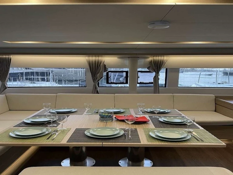 Luxury Yacht for rent Greece at the best price