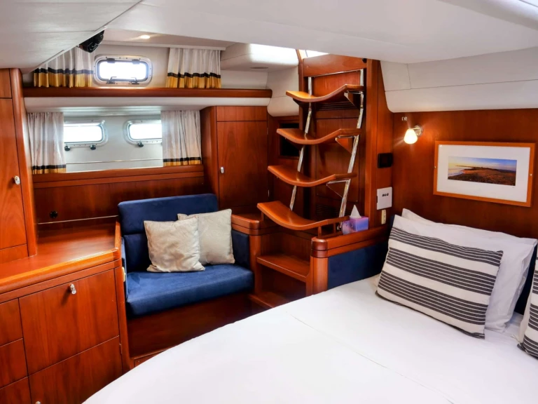 Luxury Yacht rental with or without captain Oyster Marine Caribbean