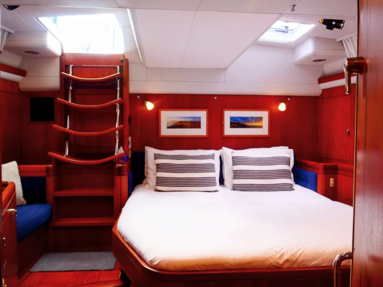 Luxury Yacht for rent Caribbean at the best price