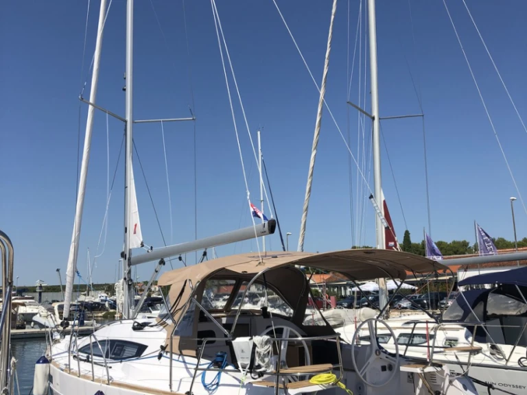 Sailboat rental with or without captain Elan Šibenik