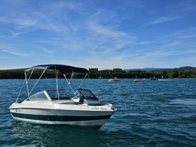Motorboat for rent Annecy at the best price