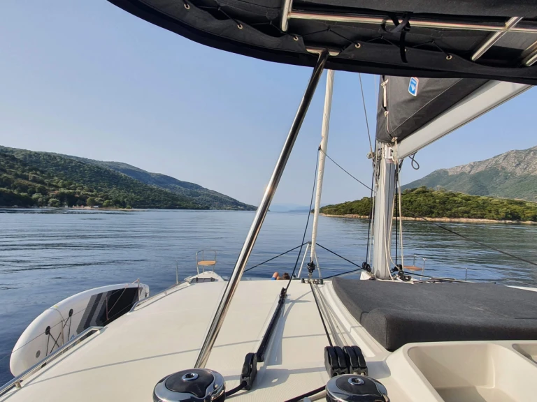 Boat rental Lagoon Lagoon 450 F in Lefkáda on Samboat