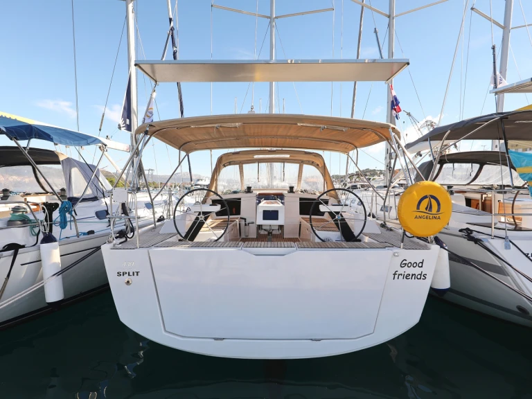 Boat rental Dufour Dufour 430 Grand Large in Trogir on Samboat