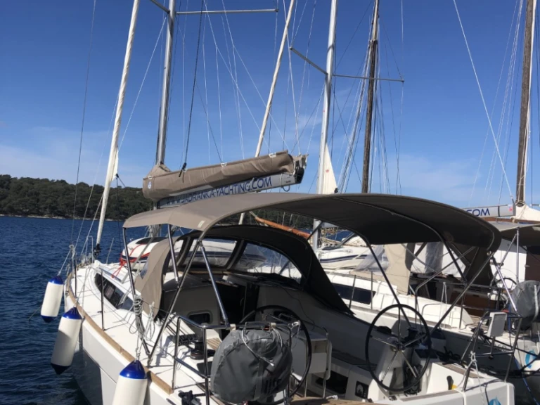 Jeanneau Sun Odyssey 349 in Punat on SamBoat